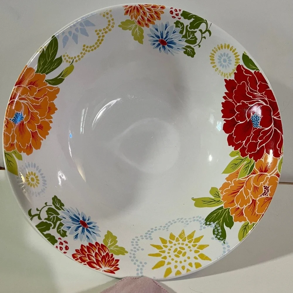 222 Fifth Huang Large Serving Bowl Floral‎ Design White Porcelain Fine China